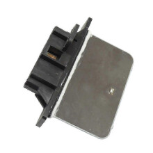 Regelaar voor kachelventilatorweerstand voor Nissan Terrano R20 27150-2M105 271502M105 (Haoyi)