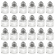 24 mini soľničiek s objemom 0,5 oz – štvorcové sklo s