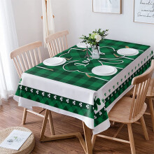Musta ja vihreä vedenpitävä polyesteripöytäliina 60x120 tuumaa