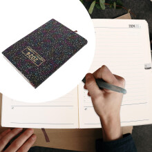 Agenda Acadêmica em Papel Preto 21x14,5cm