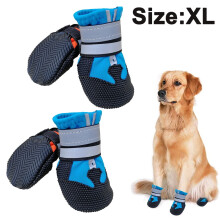 Sapatos impermeáveis antiderrapantes para cães de porte médio a grande.
