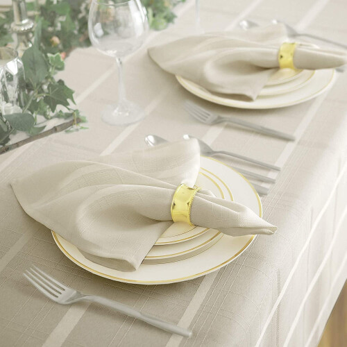 Newbridge Elegance Plaid Round Tablecloth 70 inch 1