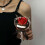 Ένα κουτί δώρου με τεχνητά λουλούδια σε κονσέρβα για τριαντάφυλλα και ηλίανθους 5