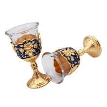 Twee delicate bloem gegraveerde glazen barwares wijnglas-Blauw