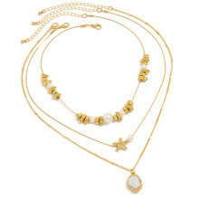 Unieke handgemaakte ketting met zeesterhanger en dubbele schakels. Lichtgewicht ontwerp, perfect voor elke dag, elegant en meerkleurig.