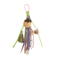 Colgante multifuncional DIY con borlas, dije de fruta y cuentas de concha, compatible con bolsos o llaves, llavero de estilo bohemio multicolor.