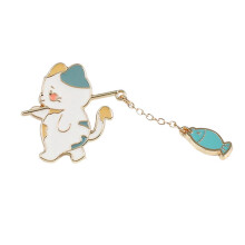 Brosche mit Miniaturkatzen-Angelmotiv, allergiehemmendes Metallaccessoire, 4,5 cm hoch, niedliche Verzierung, passend zu Kleidung