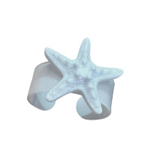 Armband met kustthema, vervaardigd uit een hars die compatibel is met tafelbladen en perfect past bij een strandvakantie en stijlvolle outfits.