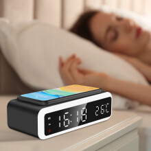Réveil pour gros dormeurs avec chargeur sans fil et LED