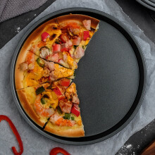 Plaque à pizza ronde en acier au carbone de 26 cm de diamètre, antiadhésive.
