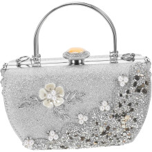 Elegante pochette da sera da donna con strass e scintillanti cristalli.
