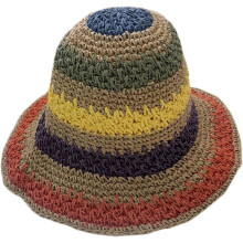 Sombrero de paja plegable con protección solar y rayas coloridas para actividades al aire libre en la playa para mujeres que buscan estilo.