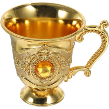 Vintage-Weinkelch aus Metall im europäischen Stil mit Deckel, bruchfest und formstabil.
