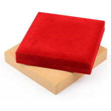 Rote Samt-Aufbewahrungsbox für Halsketten, 17 x 17 cm, Schmuckkästchen, tragbarer quadratischer Perlenhalter