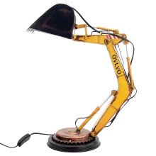 LED stolová lampa Excavator – priemyselný štýl, pohyblivé rameno