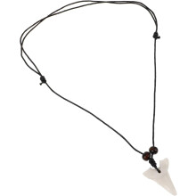 Sharks Tooth Neck Teeth Necklace Exotic Resin Pendant Easy to Maintain Attracts Attention for Men and Women Parties 25Cm