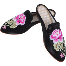 Damenpantoffeln im Ethno-Stil mit Stickerei, weich und bequem, ideal für Zuhause und Freizeit, schwarz