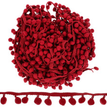 Pompons, kanten franjes en decoratieve franjes voor naaiprojecten en knutselwerkjes voor gordijnen.