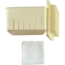 Kleines Tofu-Formwerkzeug aus robustem PP-Material, einfach und bequem zu bedienen.