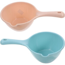 Set van 2 plastic waterlepels met ergonomische handgreep en stevig ontwerp, dikke badlepel