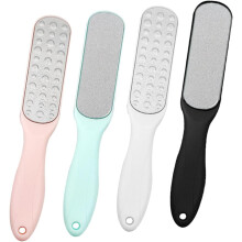 Set di 4 strumenti a doppia faccia per la rimozione dei calli e lima per pedicure manuale.