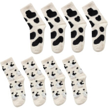 Paar flauschige Cartoon-Kuh-Socken für Damen, warme Wintersocken, niedlicher flauschiger Kuh-Print für Mädchen, Crew