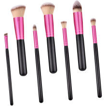 Ensemble de 7 pinceaux de maquillage professionnels Ă manches en bois et poils en nylon pour poudre et blush