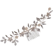 Elegant huvudbonad med strass och blommig bladkam
