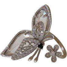 Verstellbarer, silberner Schmetterlingsring für Damen, Fingerschmuck mit Kristallakzenten, modischer Statement-Ring