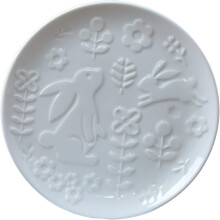 Piatti da portata in ceramica bianca in stile nordico con motivo a coniglio in rilievo, ideali per la tavola di casa.