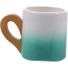 Kaffeebecher mit ergonomischem Henkel, ideal für Frühstück, Tee und den täglichen Gebrauch. Multifunktionaler Trinkbecher in Grün.