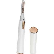 Elektrische Wimpernzange – tragbar und elegant – mit Heizfunktion für perfekt geschwungene Wimpern. Ideal für die Wimpernpflege zu Hause.