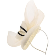 Dameshoed met elegante pluim, geschikt voor bruiloften, feesten en kerkdiensten, haaraccessoires in beige.