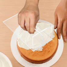 Pečící pomůcka Cake Smoother Lehká akrylová škrabka na dorty s hladkým povrchem