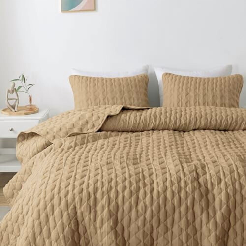 Queen Quiltset 100 % polyester 3-delat 2