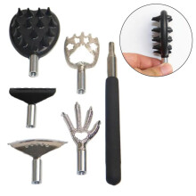 Extendable back scratcher with 5 replacement heads, suitable as a gift for men, women and children, including gift box.