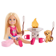 Barbie Chelsea Outdoor Abenteuer Spielset, Familie & Freunde Set mit kleiner blonder Puppe, Hund & 5+ Camping Zubehör
