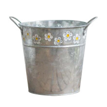 Vaso de metal vintage com estampa de margaridas