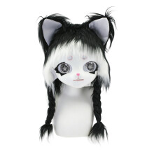 Casque en fausse fourrure sur le thème de l'anime-noir et blanc