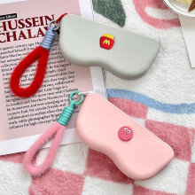 (Blue Cookie) Cute Cartoon Silicone Sunglasses Case, Portable Dust-Proof Women's Eyeglass Pouch, Handheld Glasses Organizer