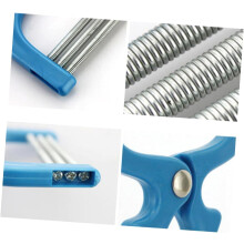 Rodillo depilador facial portátil con resorte. Herramienta manual para eliminar el vello facial.