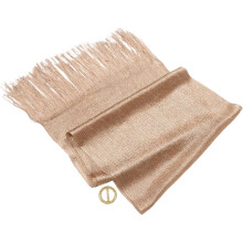 Metallisch schimmernde Schals für Damen, elegant mit funkelnden Quasten und einem stilvollen Schalverschluss.