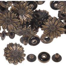 Lot de 10 boutons-pression rétro en cuivre pur, motif marguerite, avec base et fermoir en alliage.