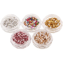Strasssteine für Nägel in verschiedenen Farben: Gold, Silber, Rosa, Glitzer, kleine, unregelmäßige Steinchen für Nagelkunst-Dekorationen