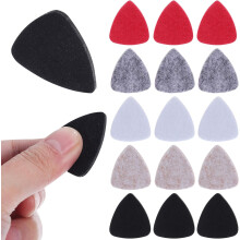 Lot de 15 médiators en feutre (3 rouges, 3 jaunes, 3 gris, 3 noirs, 3 blancs, 30 mm x 26 mm). Médiators fins en feutre.