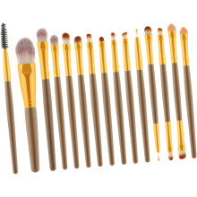 15 pinceaux de maquillage Ă manche en bois et poils en nylon pour une application professionnelle