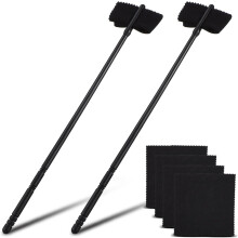Fluitreinigingsset met zwarte plastic staaf en doek voor het reinigen van stof en vlekken en het afstellen van de fluit.
