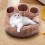 Rustgevend donutvormig hondenbed, middelgroot, wasbaar, antislip, imitatieleer 5