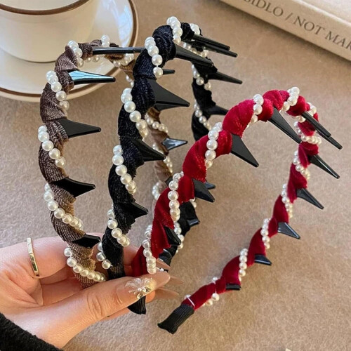 Conjunto com 3 faixas de cabelo retrô com caveiras e pérolas. 1