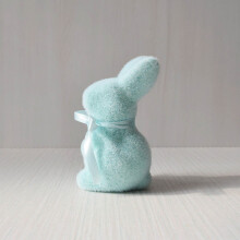 Figurină Iepuraș de Paște cu Papion – Spring Home